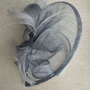 Women's Gray Feathered Fascinator Headpiece